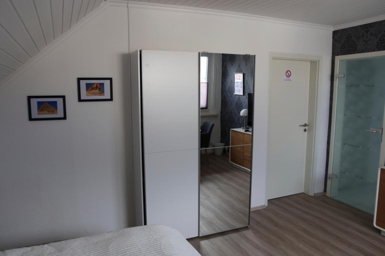 Privatzimmer Mit Eigenem Bad Und Kueche Burgwedel  Esterno foto
